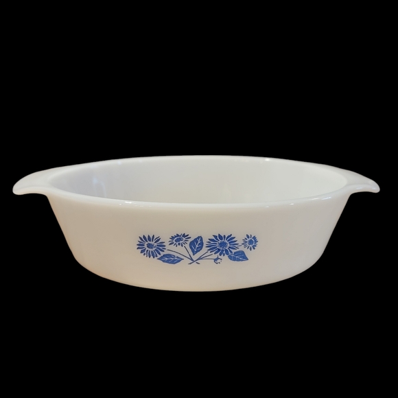 Anchor Hocking Blue Daisy Fire King Casserole Dish‎ - Picture 1 of 6